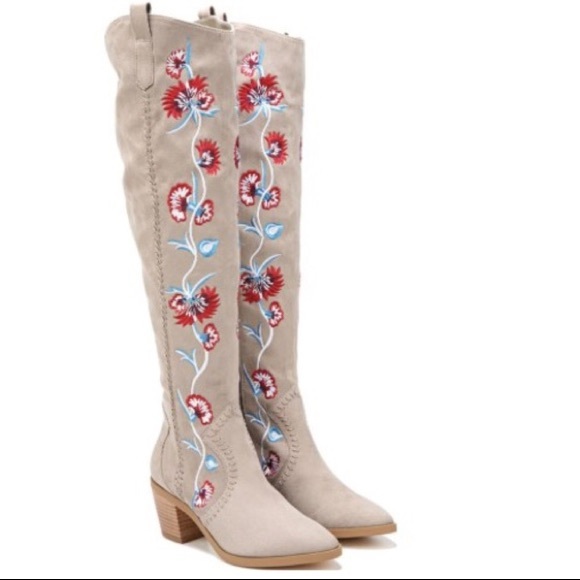 Carlos Santana Shoes - Carlos Alexia embroidered boots